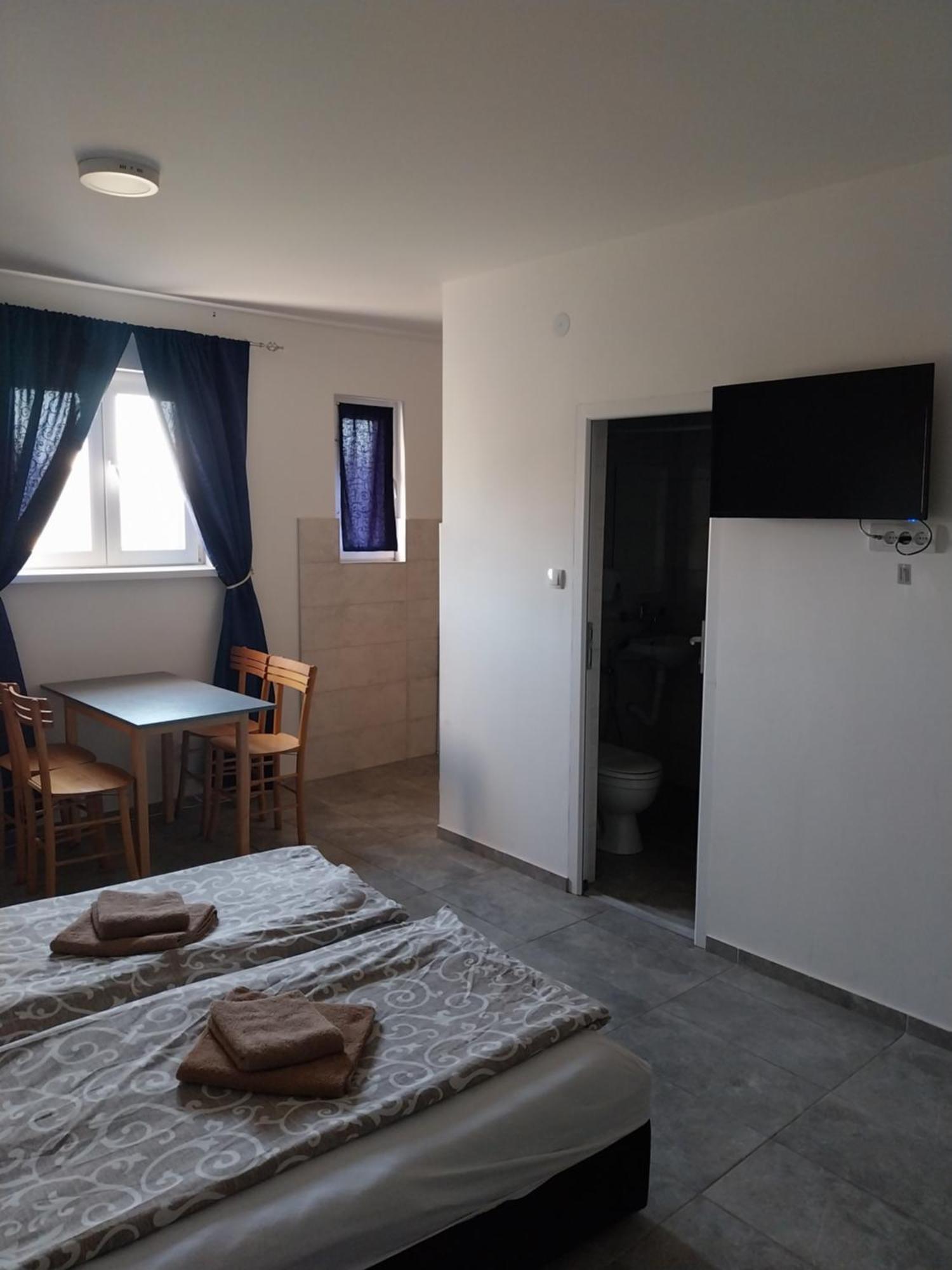 Libero Apartmani Surcin Exterior photo