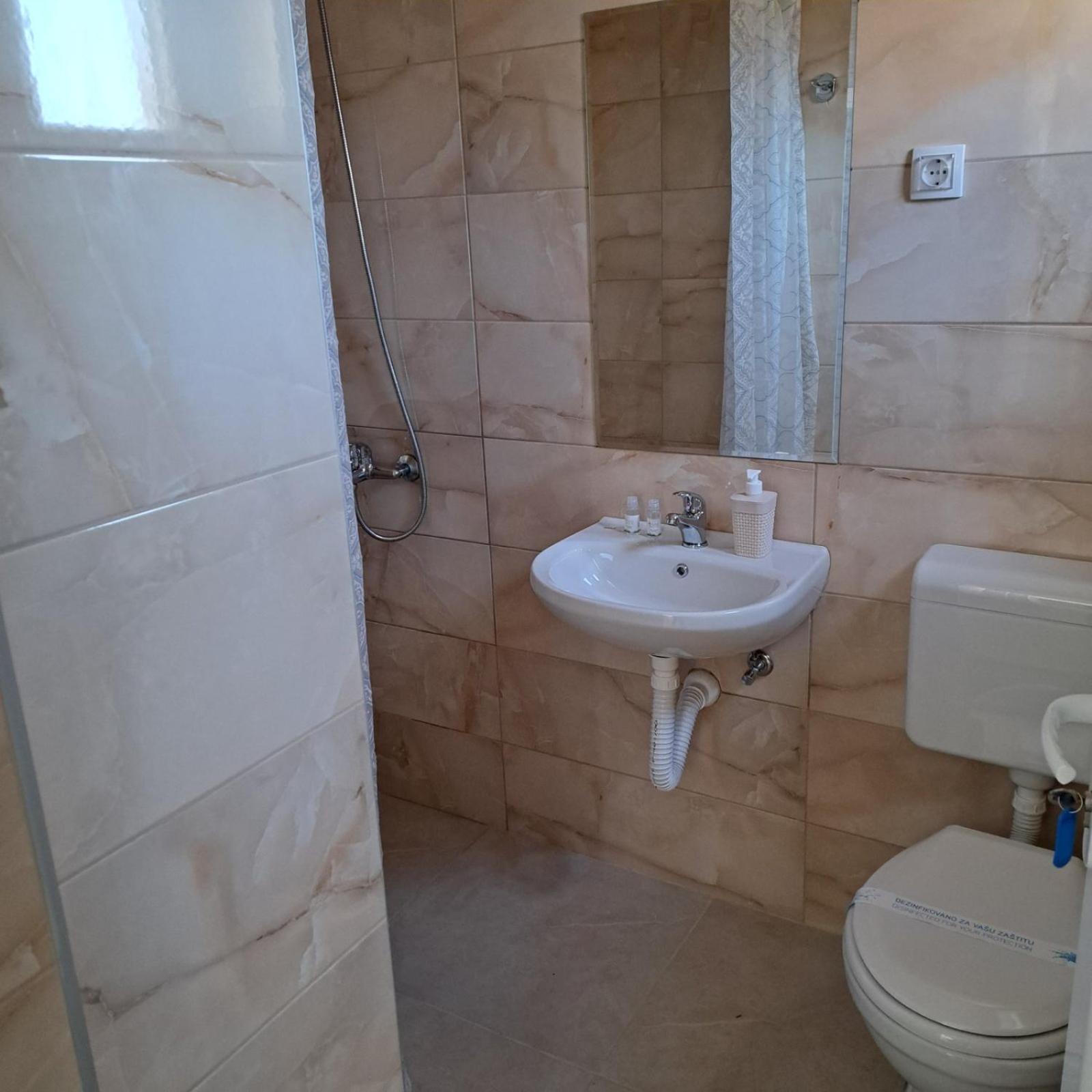 Libero Apartmani Surcin Room photo